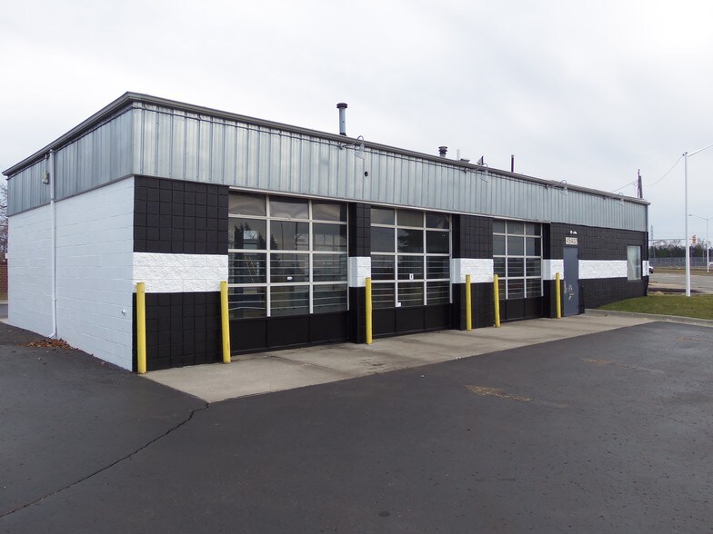 45402 Woodward Ave, Pontiac, MI à louer - Autre – Image 3 sur 9