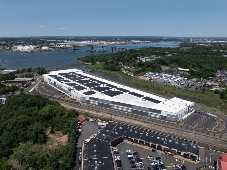 1 Nassau Pl, Staten Island, NY à louer - Photo de l’immeuble – Image 3 sur 13