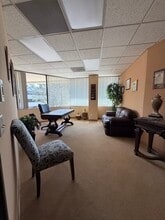 12526 High Bluff Dr, San Diego, CA à louer Photo intérieure– Image 1 sur 5