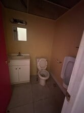 805-865 NW 119 St, Miami, FL à louer Photo intérieure– Image 1 sur 6