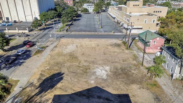 1210 Drayton St, Savannah, GA à vendre - Photo de l’immeuble – Image 1 sur 13