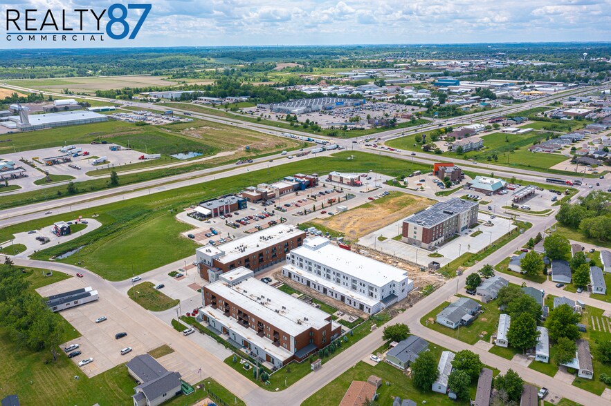 5975 Carlson Way, Marion, IA à vendre - Aérien – Image 2 sur 3