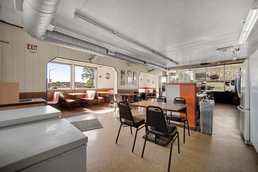 2513 Ridge Rd, Lansing, IL à vendre - Photo de l’immeuble – Image 3 sur 17