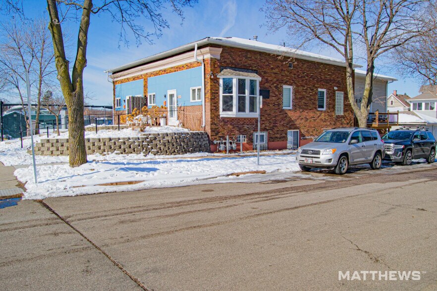 1041-1043 Osceola Ave, Saint Paul, MN à vendre - Photo de l’immeuble – Image 2 sur 3