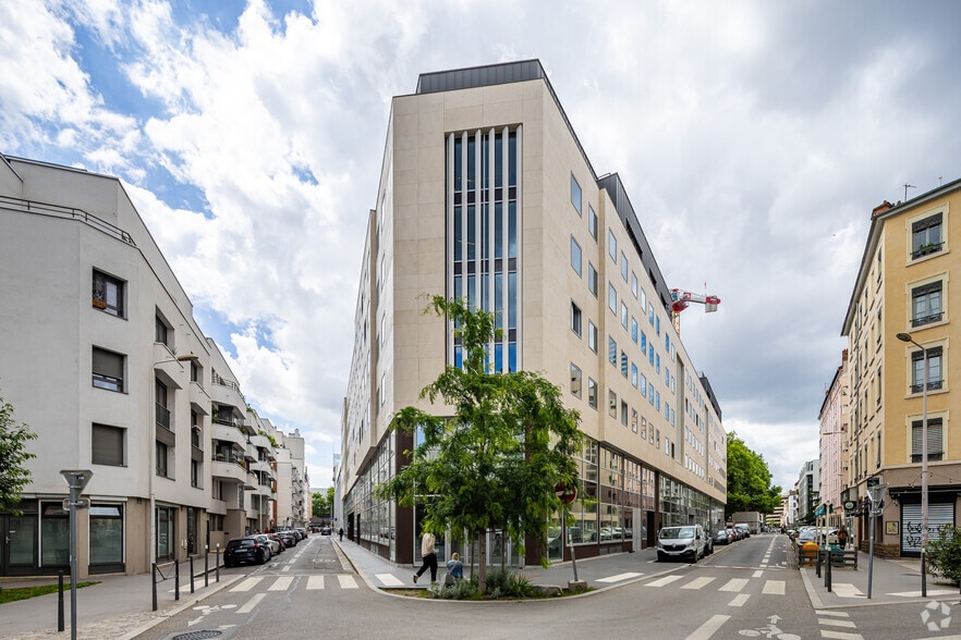 16-18 Rue Juliette Récamier, Lyon à louer - Photo de l’immeuble – Image 3 sur 18