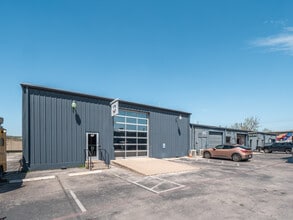 415 E Saint Elmo Rd, Austin, TX à louer Photo intérieure– Image 1 sur 11