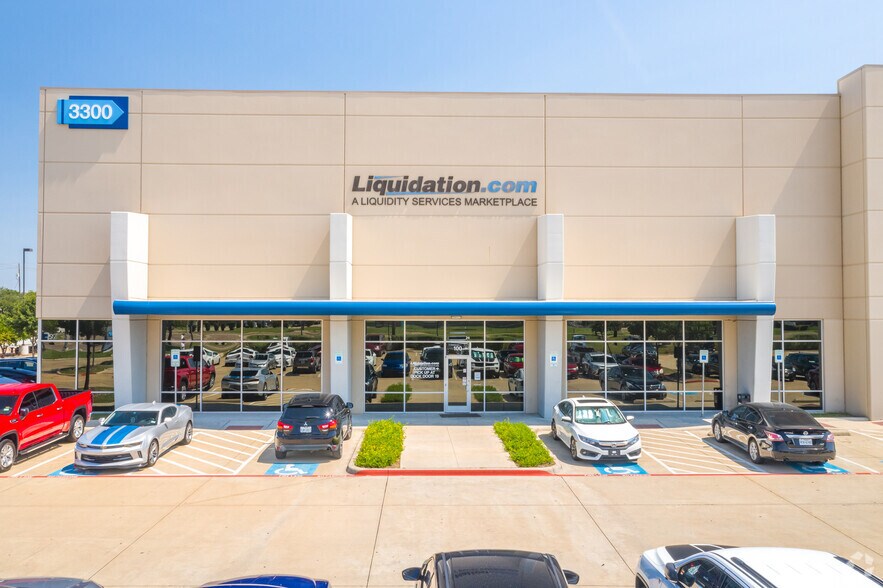 3300 Wood Dr, Garland, TX à louer - Photo de l’immeuble – Image 2 sur 5