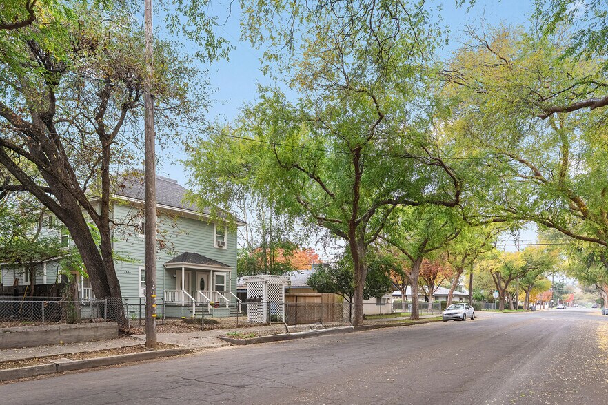 1636 Pine St, Oroville, CA à vendre - Photo de l’immeuble – Image 3 sur 5