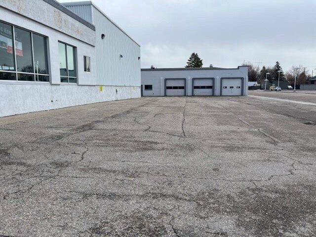 510 N Emerson Ave, Idaho Falls, ID à louer - Photo de l’immeuble – Image 2 sur 7