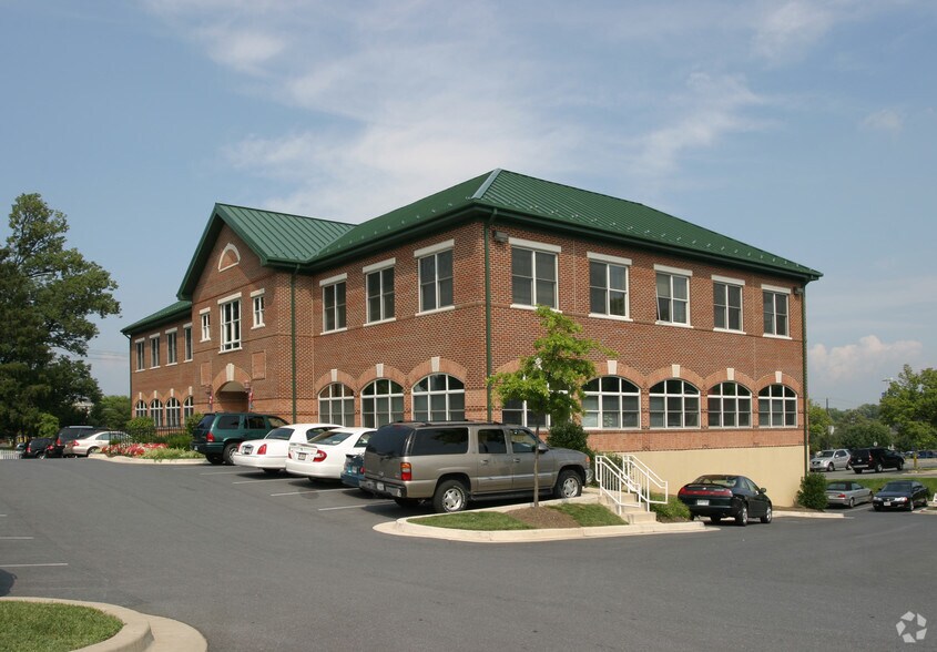 3300 Olney Sandy Spring Rd, Olney, MD à louer - Photo de l’immeuble – Image 2 sur 8