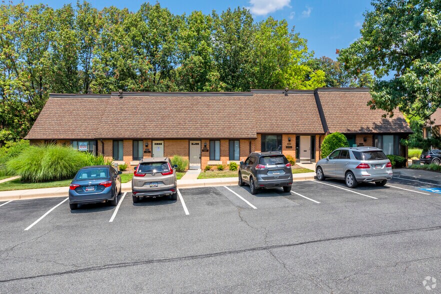6252-6272 Montrose Rd, Rockville, MD à louer - Photo de l’immeuble – Image 2 sur 4