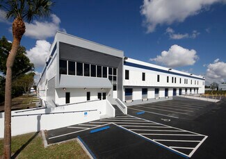 Plus de détails pour 1900 NW 92nd Ave, Doral, FL - Industriel/Logistique à louer
