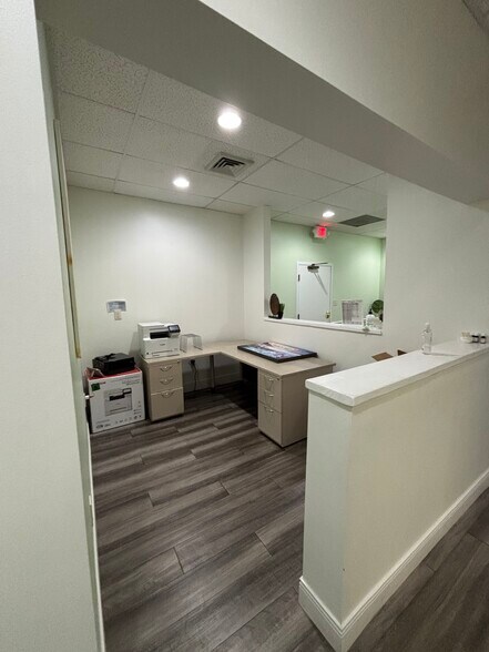 1900 N Mills Ave, Orlando, FL à louer - Photo intérieure – Image 3 sur 37