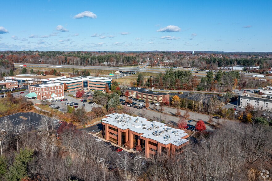7 Stiles Rd, Salem, NH à vendre - Aérien – Image 3 sur 5