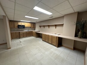 8050 Corporate Cir, North Royalton, OH à louer Photo intérieure– Image 2 sur 8