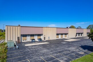 Plus de détails pour 9011-9045 N Deerwood Dr, Brown Deer, WI - Local d'activités, Industriel/Logistique à louer