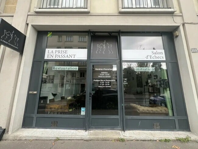 Plus de détails pour Local commercial à louer