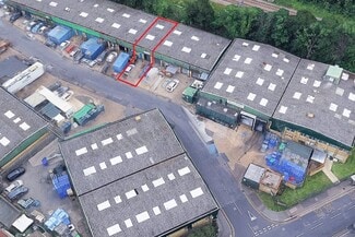 Plus de détails pour The Sidings, Londres - Industriel/Logistique à louer