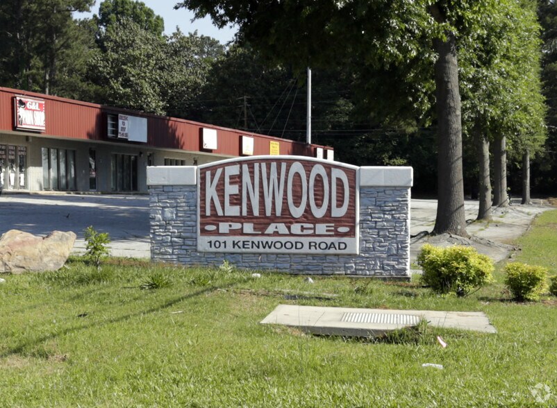 101 Kenwood Rd, Fayetteville, GA à vendre - Photo de l’immeuble – Image 2 sur 13