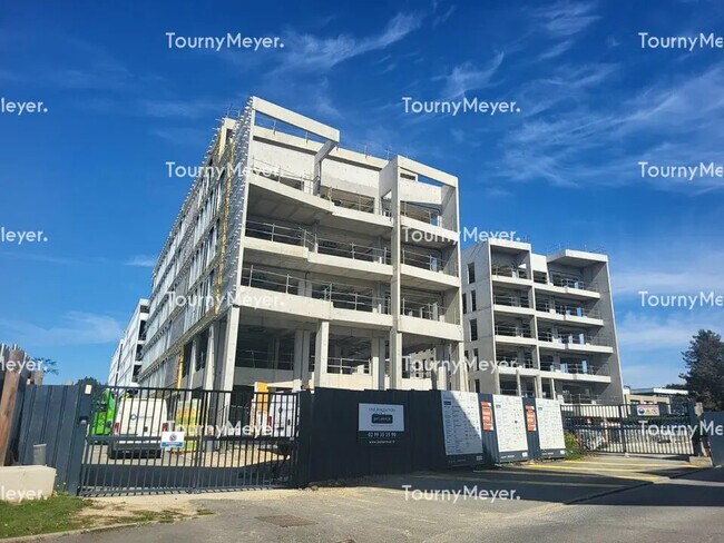 Plus de détails pour Bureau à louer