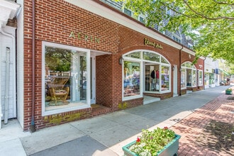 83-89 Main St, Southampton, NY à louer Photo de l’immeuble– Image 2 sur 10