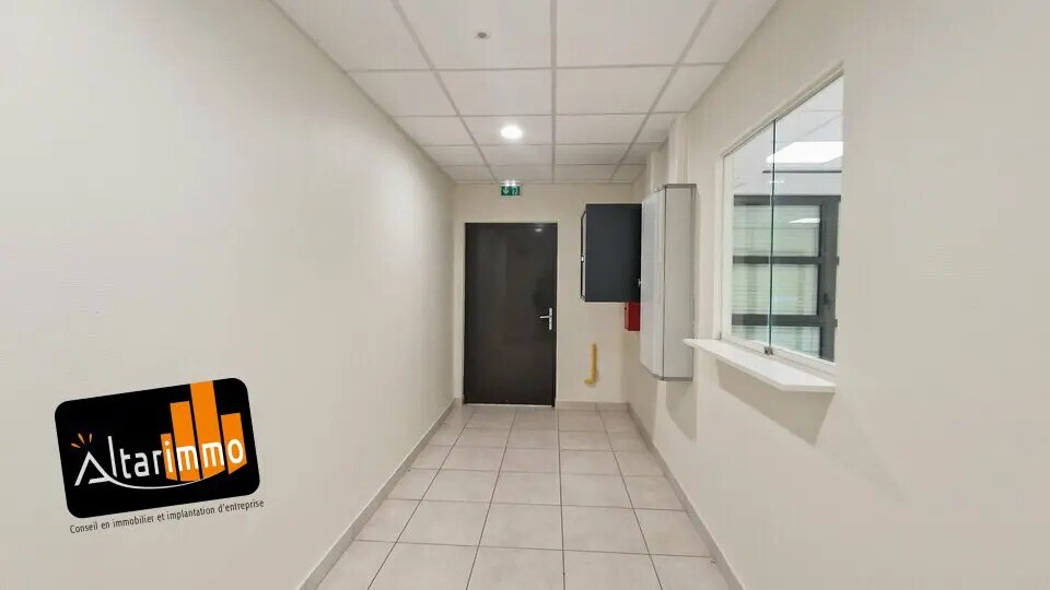 Local d’activités dans Gellainville à louer - Photo de l’immeuble – Image 3 sur 13