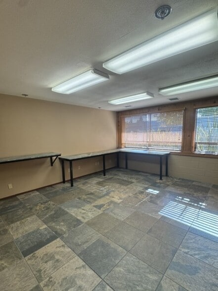 522 Martin Ave, Rohnert Park, CA à louer - Photo intérieure – Image 3 sur 18