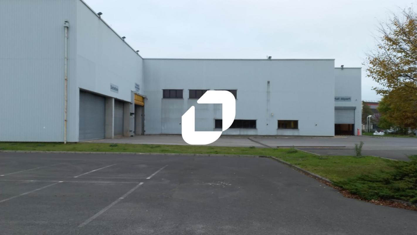 Industriel/Logistique dans Mitry-Mory à louer Photo de l’immeuble– Image 1 sur 16