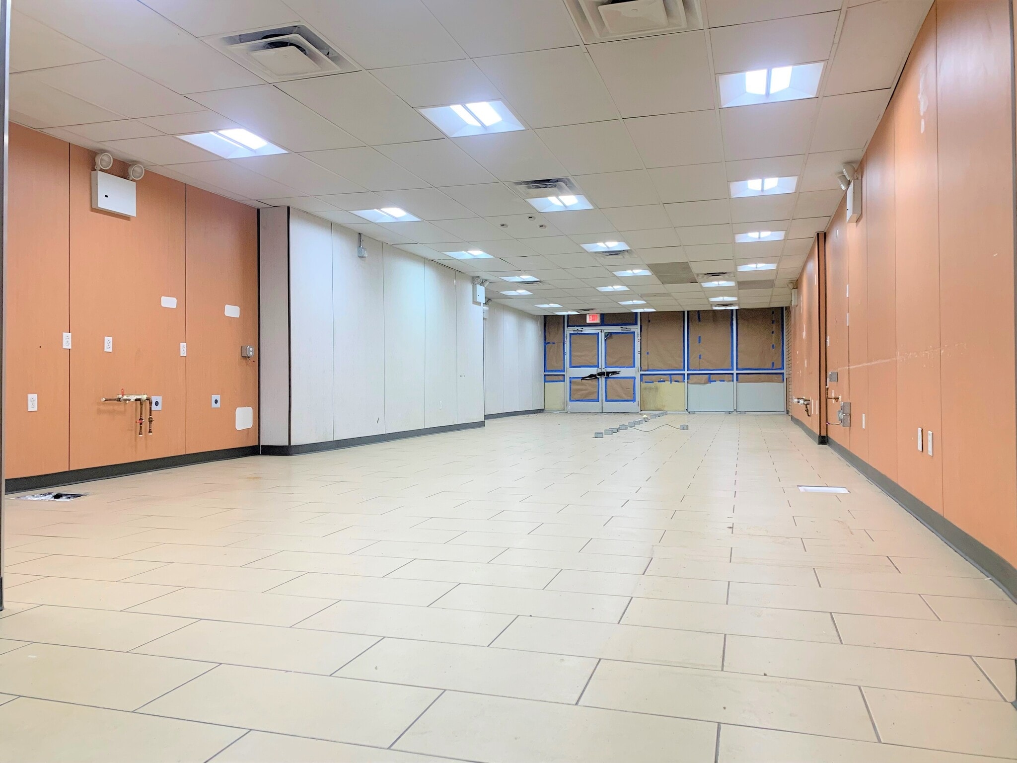 1160-1162 First Ave, New York, NY à louer Photo intérieure– Image 1 sur 8