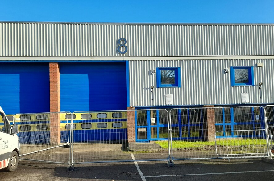 Fyfield Rd, Weyhill à louer - Photo principale – Image 1 sur 2