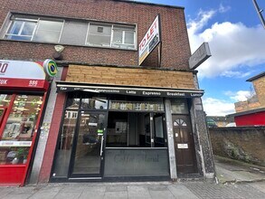 984 Garratt Ln, Londres à louer Photo de l’immeuble– Image 1 sur 4