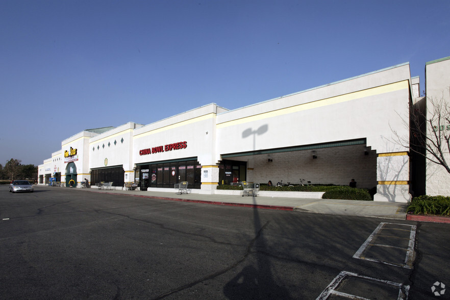 2090 S Garey Ave, Pomona, CA à louer - Photo de l’immeuble – Image 3 sur 16
