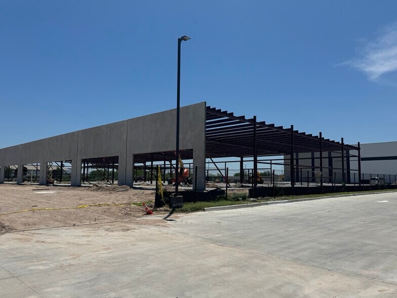 5101 N Cage Blvd, Pharr, TX à louer - Photo de l’immeuble – Image 2 sur 3