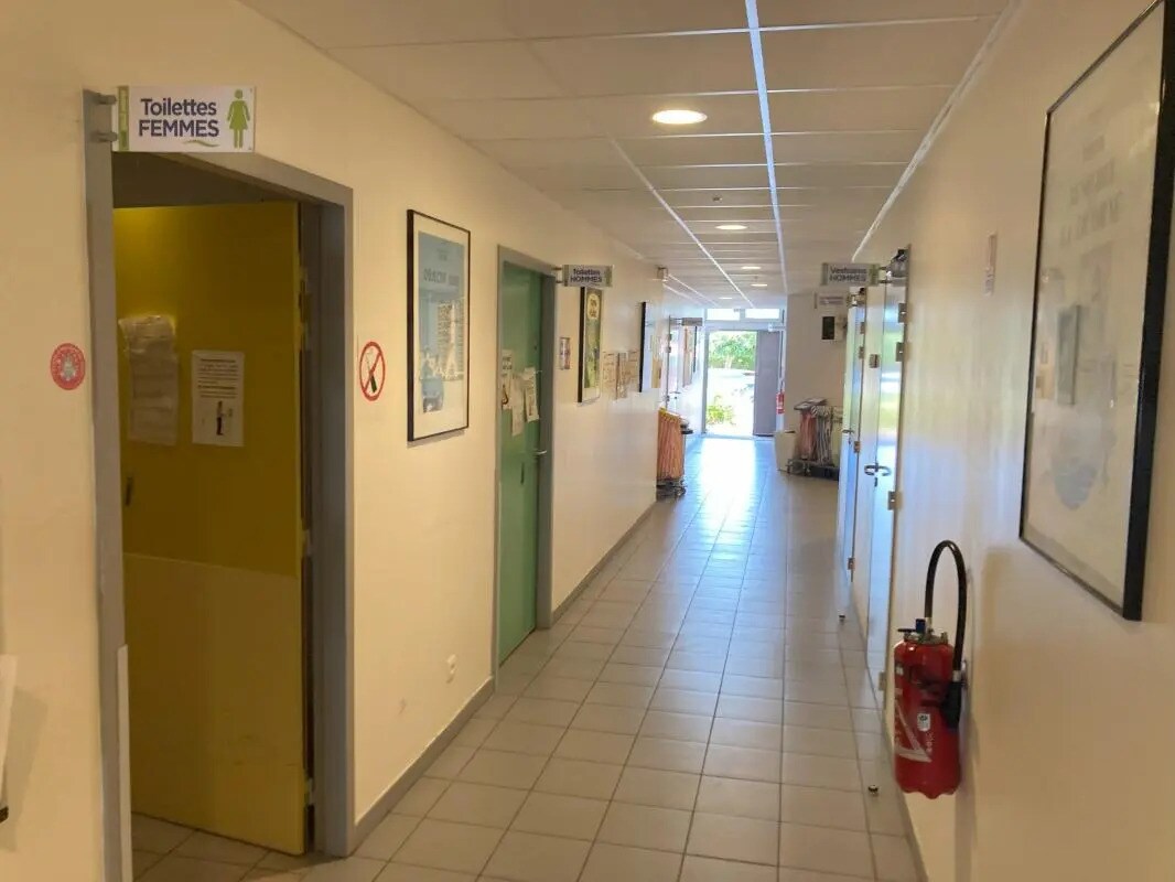 Local d’activités dans La Garde à louer Photo de l’immeuble– Image 1 sur 6