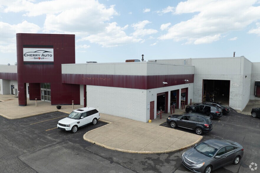 21639 Miles Rd, North Randall, OH à louer - Photo de l’immeuble – Image 3 sur 5