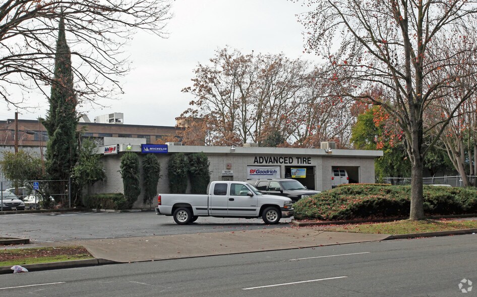 226 Q St, Sacramento, CA à louer - Photo principale – Image 2 sur 11