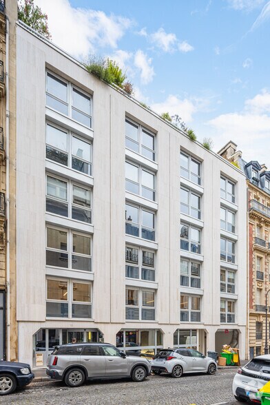 18 Rue Jean Giraudoux, Paris à louer - Photo de l’immeuble – Image 3 sur 3