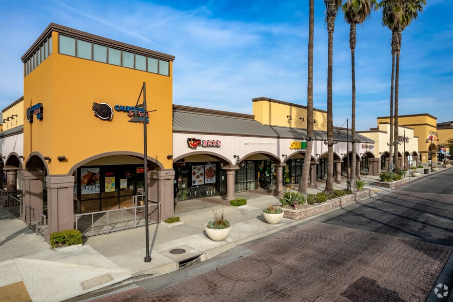 14503 Ramona Blvd, Baldwin Park, CA à louer - Photo principale – Image 3 sur 13