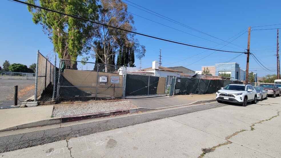 1580 W 2nd St, Pomona, CA à louer - Photo de l’immeuble – Image 3 sur 17