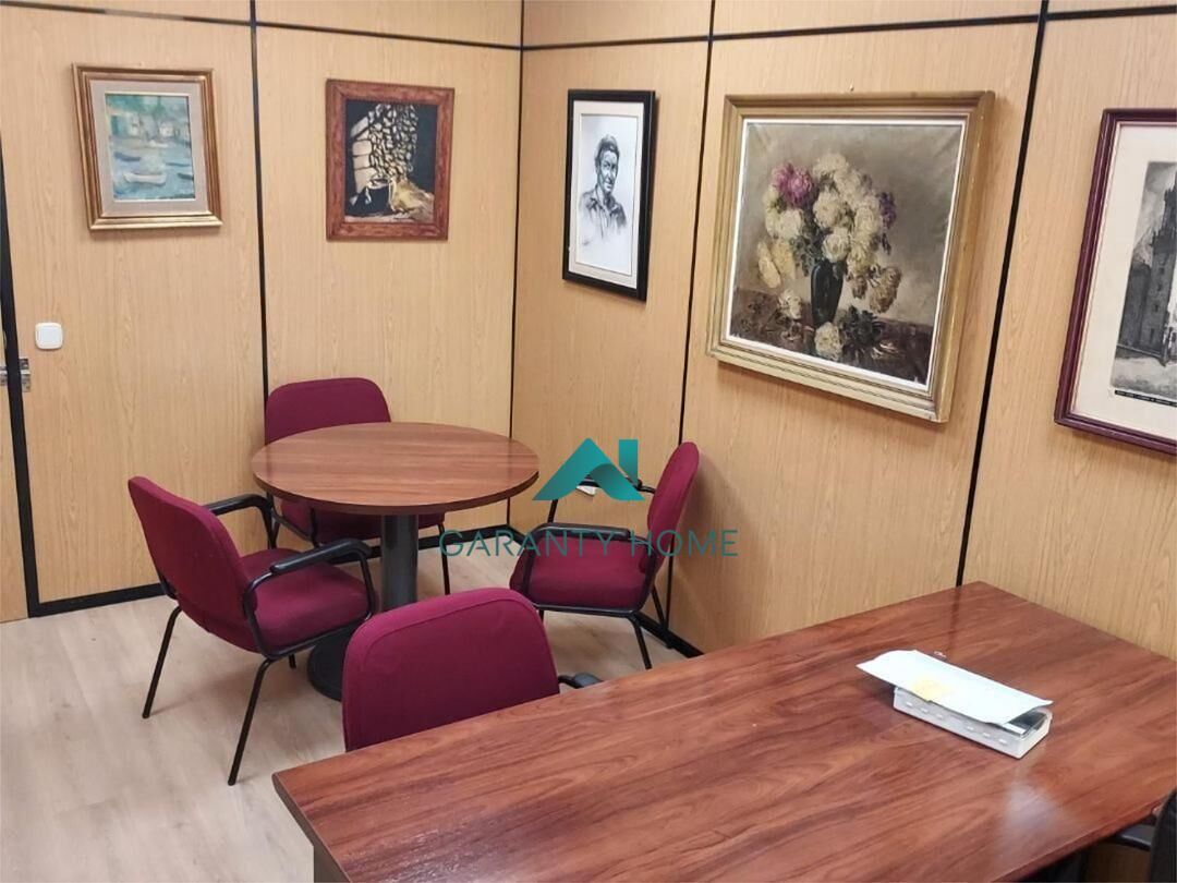 Bureau dans Madrid, Madrid à louer Plan d’étage– Image 1 sur 3