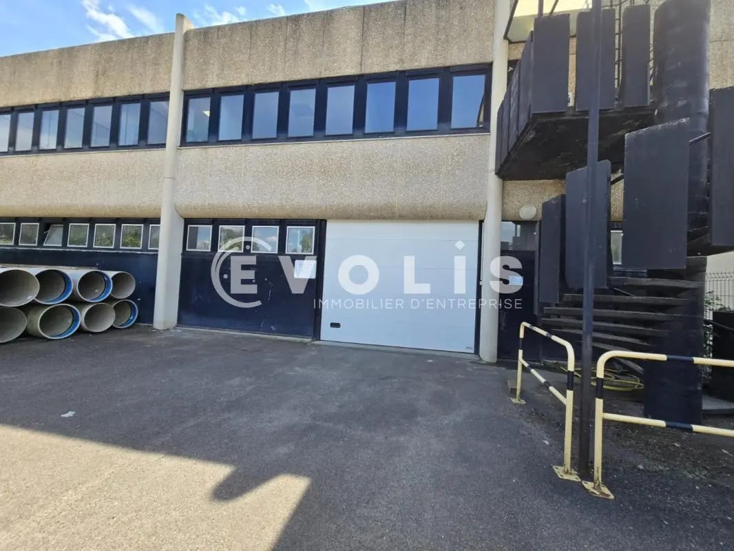 Bureau dans Villebon-sur-Yvette à louer Photo de l’immeuble– Image 1 sur 11