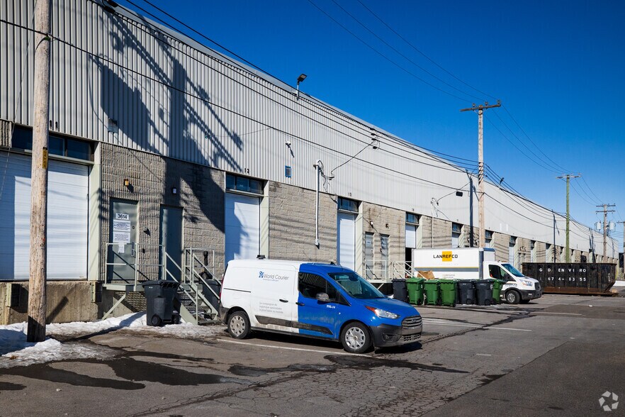 3580-3680 Boul Poirier, Montréal, QC à louer - Photo de l’immeuble – Image 3 sur 4