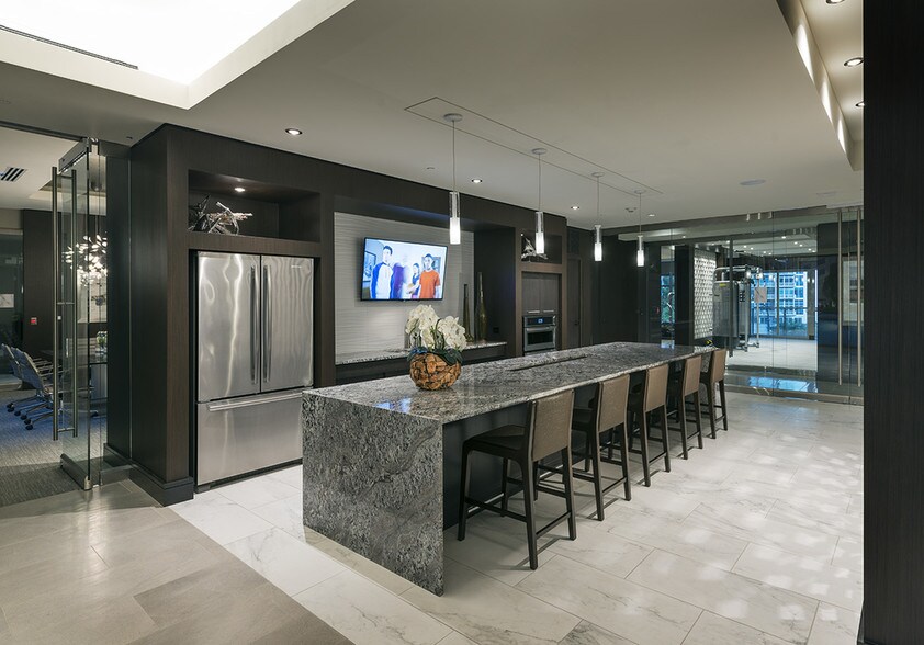 1010 W Peachtree St NW, Atlanta, GA à louer - Photo intérieure – Image 2 sur 83