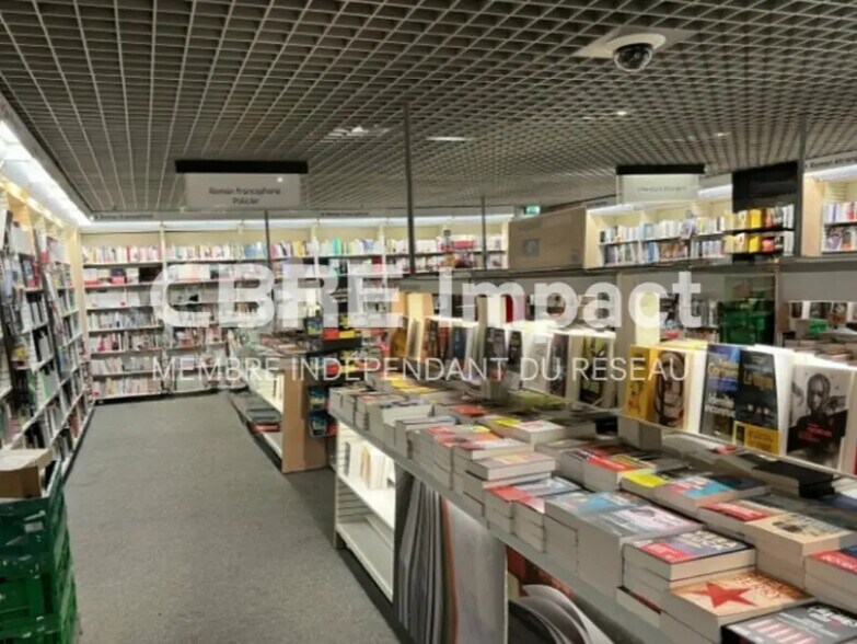 Local commercial dans Dijon à louer - Photo de l’immeuble – Image 3 sur 7