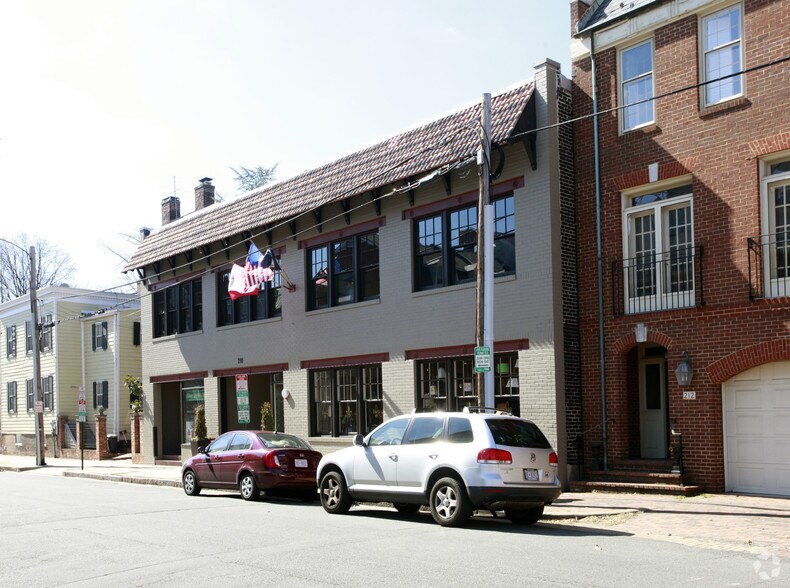 210 N Lee St, Alexandria, VA à louer - Photo de l’immeuble – Image 2 sur 2