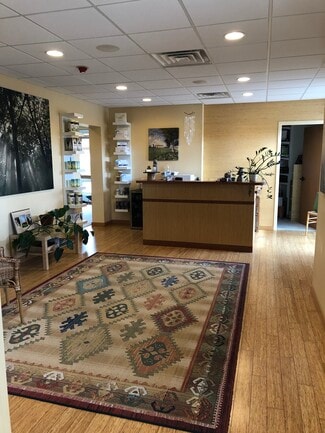 Plus de détails pour 17 Glen Pond Dr, Red Hook, NY - Bureau/Médical à louer