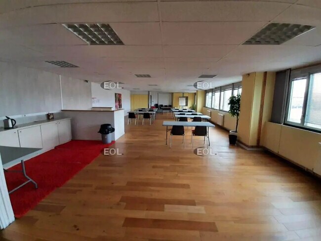 Plus de détails pour Bureau à vendre