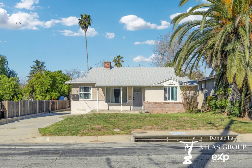 2835 Casitas Ave, Altadena, CA à vendre - Photo de l’immeuble – Image 2 sur 29