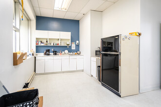 8211-8247 17e Av, Montréal, QC à louer Photo intérieure– Image 2 sur 6