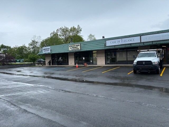 Scranton Carbondale Hwy, Eynon, PA à louer - Photo de l’immeuble – Image 2 sur 8